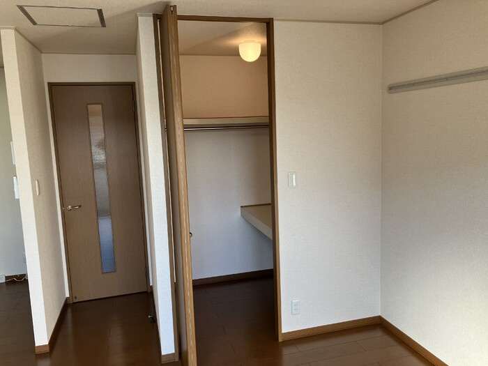 デルニエⅢの収納