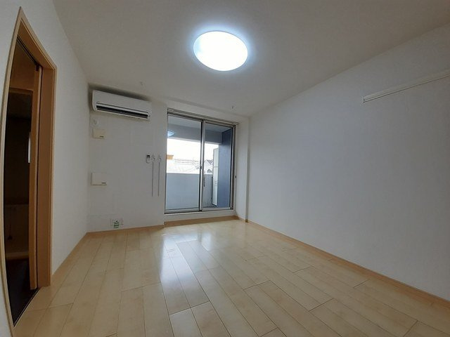 【内装】 | サンモントレ島頭 | 明るい室内です