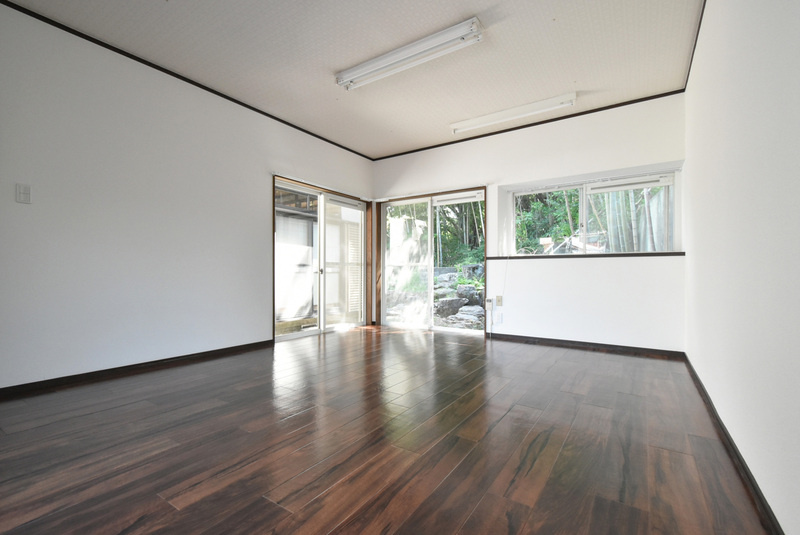 上津町戸建の洋室|きれいな洋室です
