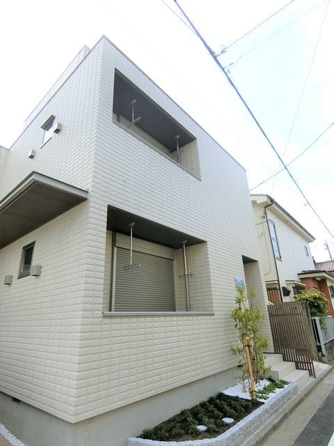ベルビュー立川のエントランス|★入居後安心の24時間管理サポート★