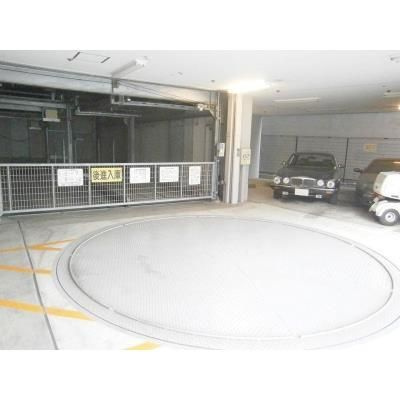 パークアクシス本郷の杜の駐車場