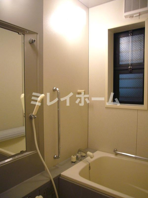 FIRST PLACEの浴室