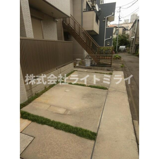 フィカーサ上中里の駐車場|駐車スペース 