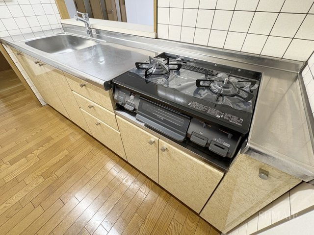 フクロク・ハイ・マンション３号館のキッチン|2口コンログリル付☆