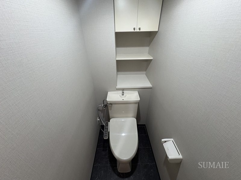 フクロク・ハイ・マンション３号館のトイレ|洗浄便座、収納のあるトイレ☆