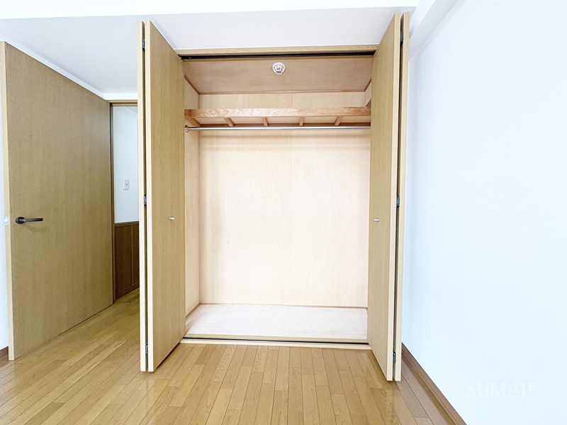 フクロク・ハイ・マンション３号館の収納|洋室の収納☆