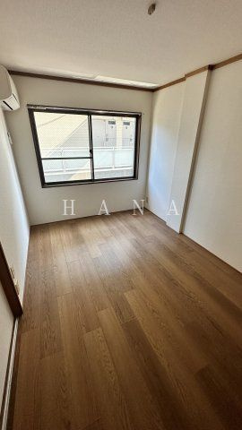 エッセンス国立の居間・リビング|※別部屋の参考画像です