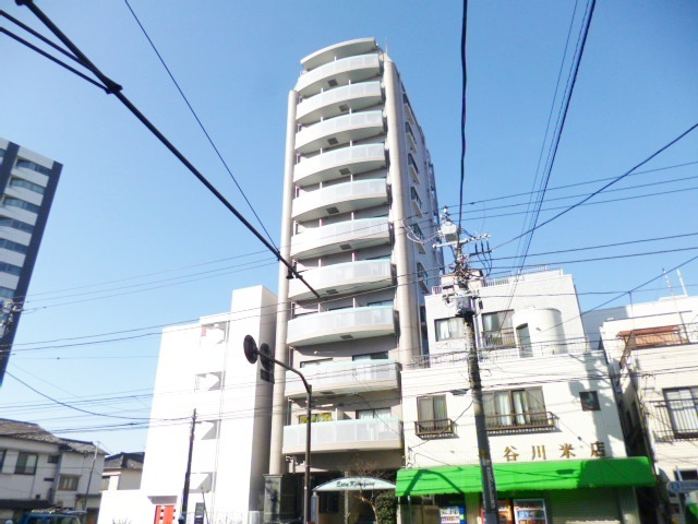 北区西ケ原１丁目の賃貸マンションの外観|大通り沿いの綺麗なタイル貼りの外観です♪