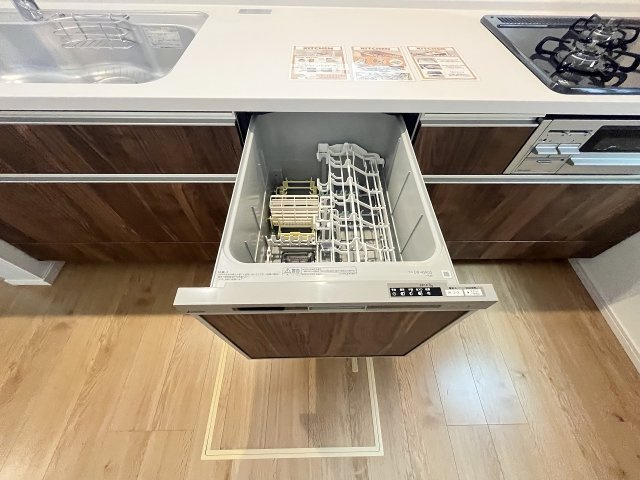 【キッチン】 | 糟屋郡宇美町井野5期　2号棟（全3棟）【仲介手数料無料・0円】 | 施工例。施工例は完成時と異なる場合があります。