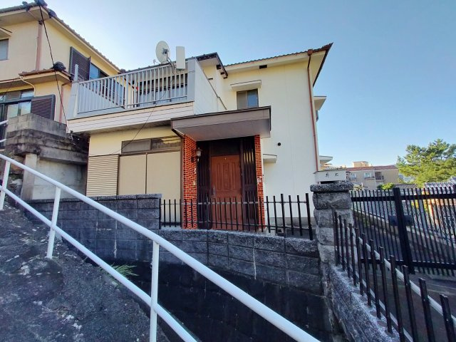 大黒町戸建て