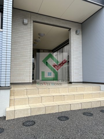 ポライトリーファミーユのエントランス