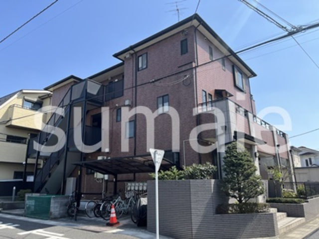ラヴィッサンヴィーⅡの外観|木造3階建て