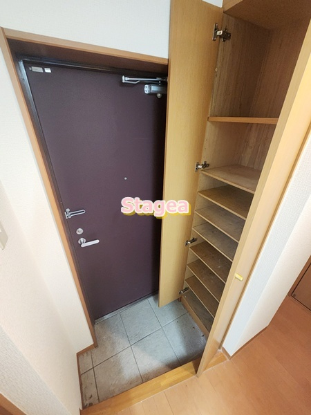 パレマロンⅡの玄関