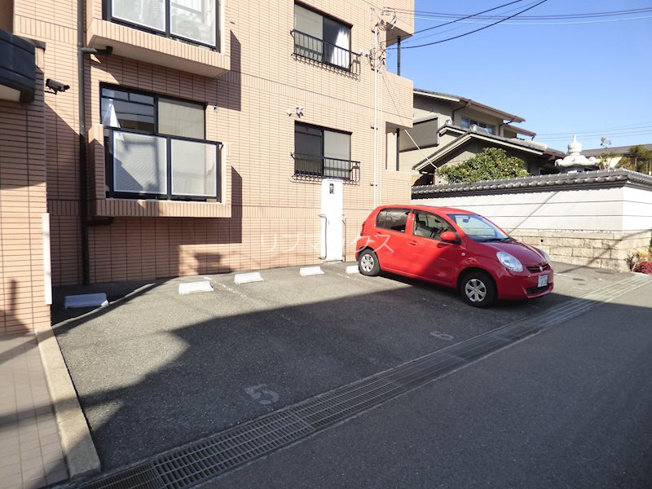 【駐車場】ハイネス岡本