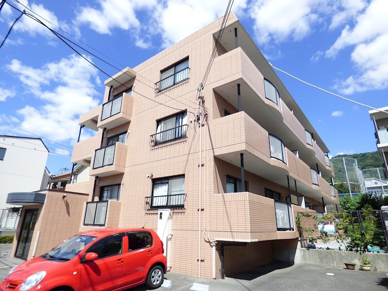 ハイネス岡本の画像