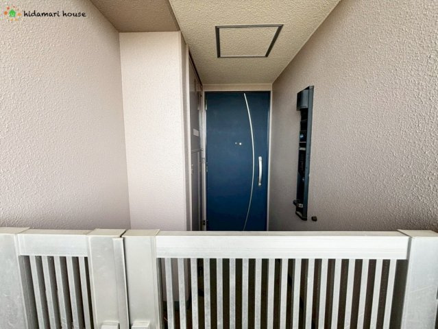 ゼファー上尾緑丘の玄関