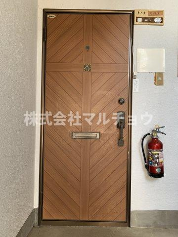 東宝ハイツⅡの玄関