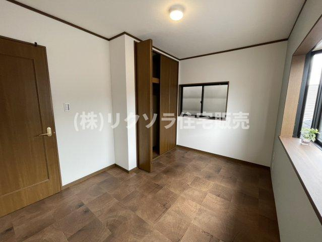 金田町　中古一戸建ての洋室|洋室5.5帖
■物件内覧・資金計画相談・住宅ローン相談、リフォーム相談、お問合せ受付中■
※当日・翌日のご内覧、ご相談はお電話でのお問合せがスムーズです！