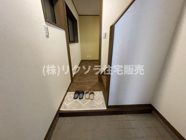 金田町　中古一戸建ての内装|玄関内部
■物件内覧・資金計画相談・住宅ローン相談、リフォーム相談、お問合せ受付中■
※当日・翌日のご内覧、ご相談はお電話でのお問合せがスムーズです！