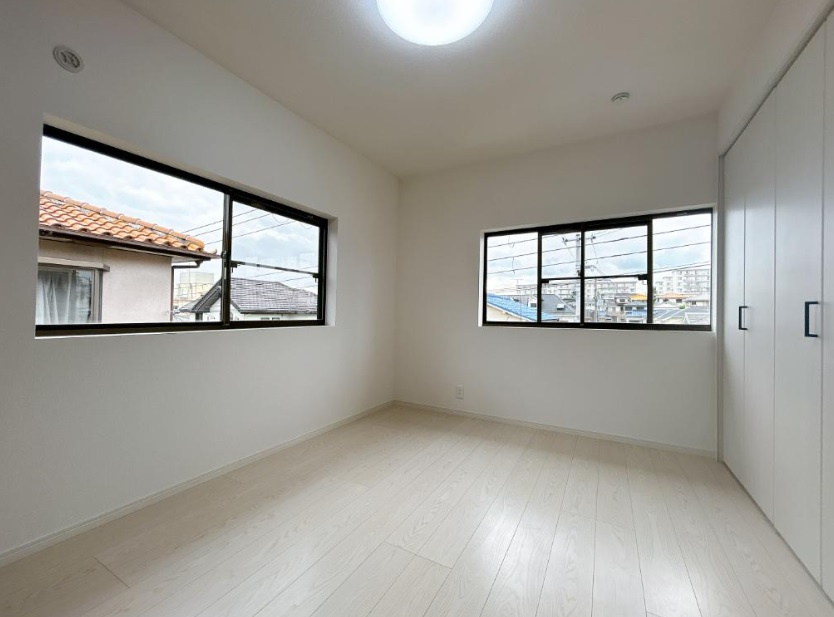 青山台１丁目　中古戸建の洋室