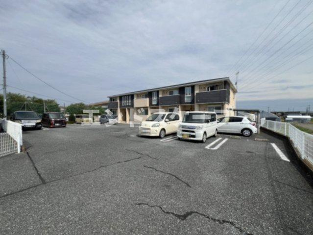 グラン　ストリームＹ’ｓの駐車場|高崎、前橋のお部屋探しはエンドスケープまで！お客様の理想お聞かせ下さい♪