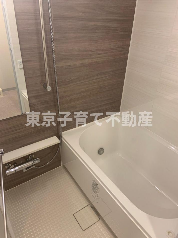 ルフォンプログレ千代田御茶ノ水の浴室