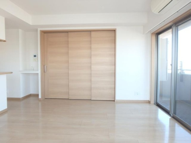 日神パレステージ八広の居間・リビング|使いやすいリビングです