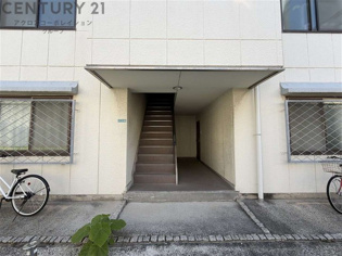 マンションシナーラのエントランス