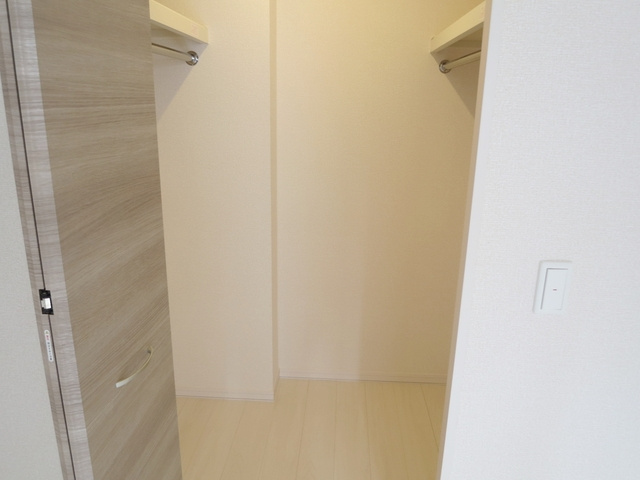 シダーテラスの収納|大容量のウォークインクローゼット。