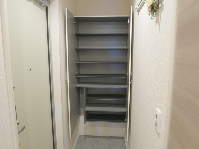 シダーテラスの収納|大容量のシューズボックス。