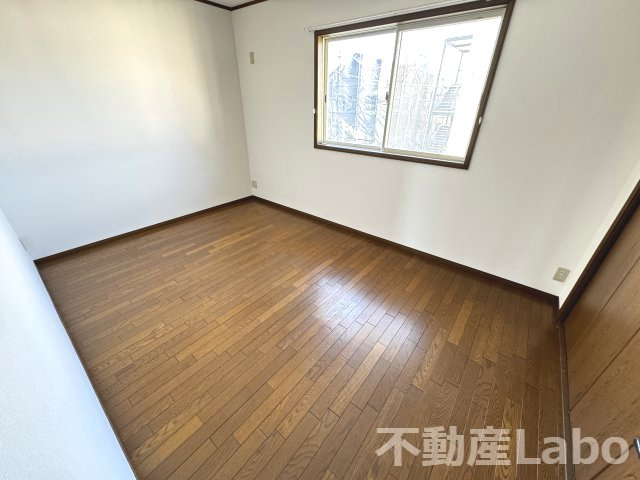 エルジェの洋室