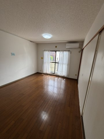 サニークレスト港南の居間・リビング