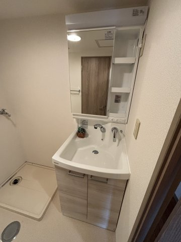 サニークレスト港南の洗面所