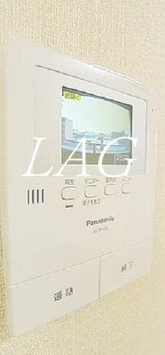 【セキュリティ】 | コモクレッセ | モニター付きインターホンです。