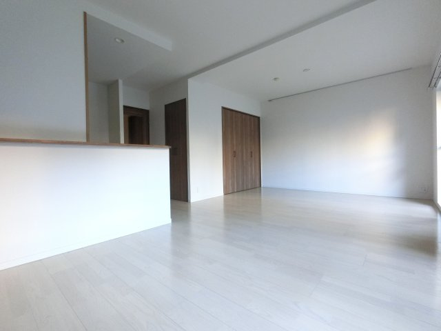 コンフォート津田沼壱番館の居間・リビング