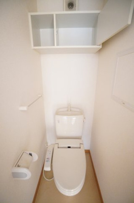 【トイレ】 | エスポワール | ※同物件・反転タイプの写真です。