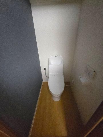 大濠ハウスのトイレ|シンプルで美しく、使い勝手にも優れたトイレ設計です。