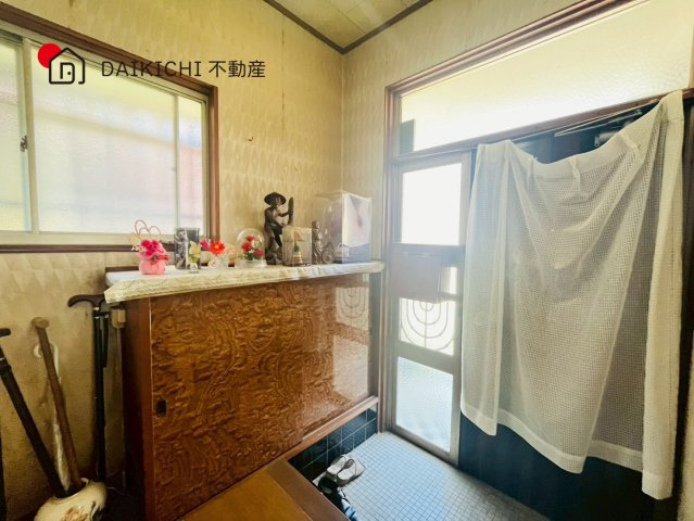 【玄関】 | 鴻巣市小松1丁目　中古戸建