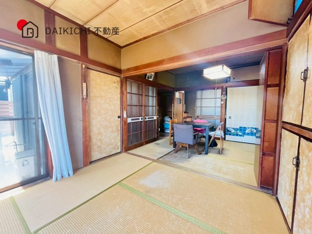 【居間・リビング】 | 鴻巣市小松1丁目　中古戸建