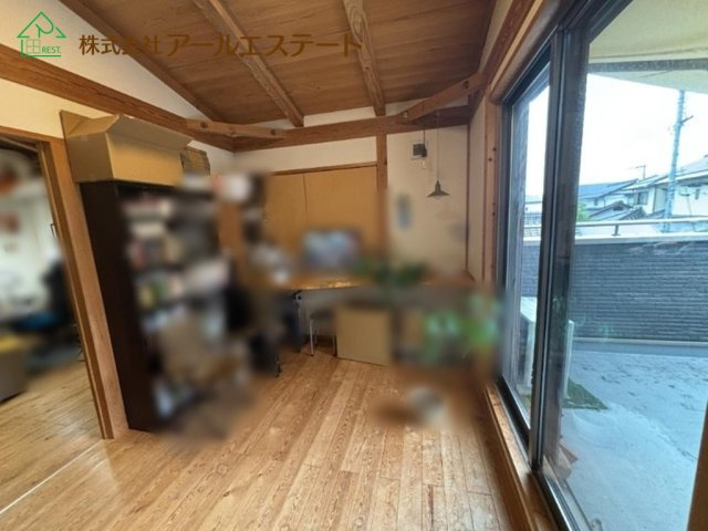 加古川市加古川町北在家　　中古戸建の洋室