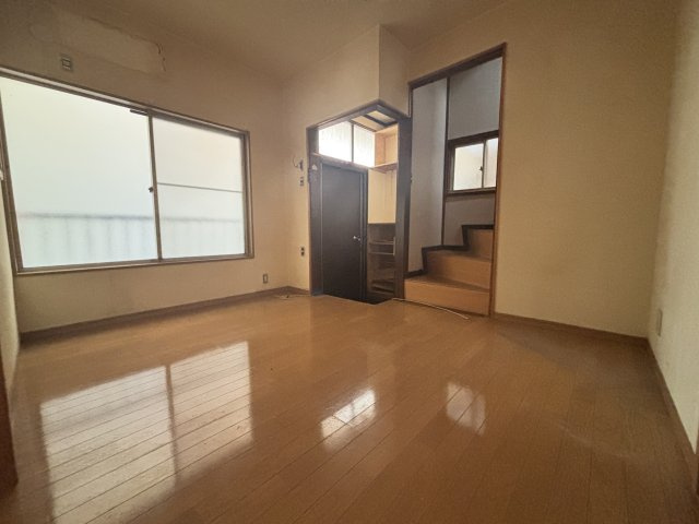 墨田区京島１丁目　再建築不可中古戸建の居間・リビング|室内（2026年6月）撮影
