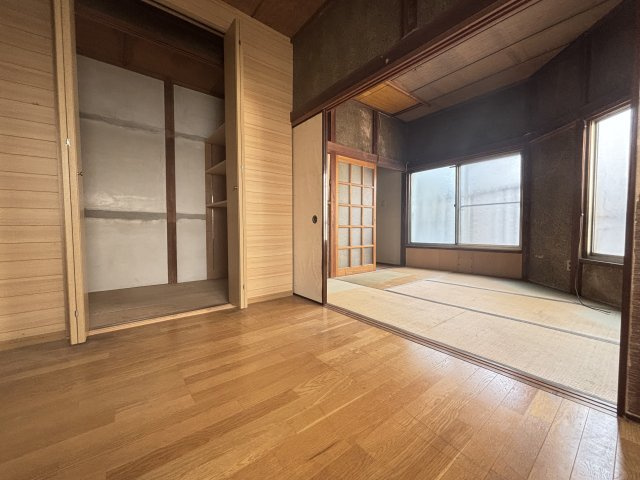墨田区京島１丁目　再建築不可中古戸建の洋室|室内（2026年6月）撮影