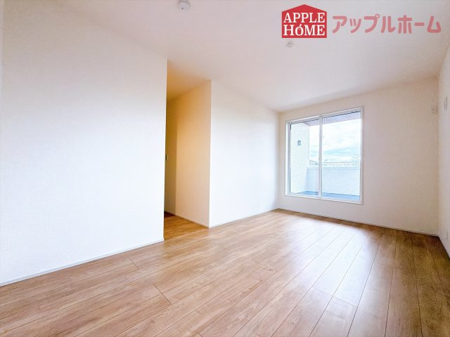 [新築住宅] 深谷市東方町 第5 全1棟の洋室|２階居室は全室収納あり！たっぷりある収納活用でお部屋もキレイを保てます♪