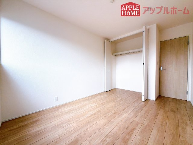 [新築住宅] 深谷市東方町 第5 全1棟の洋室|２階居室は全室収納あり！たっぷりある収納活用でお部屋もキレイを保てます♪