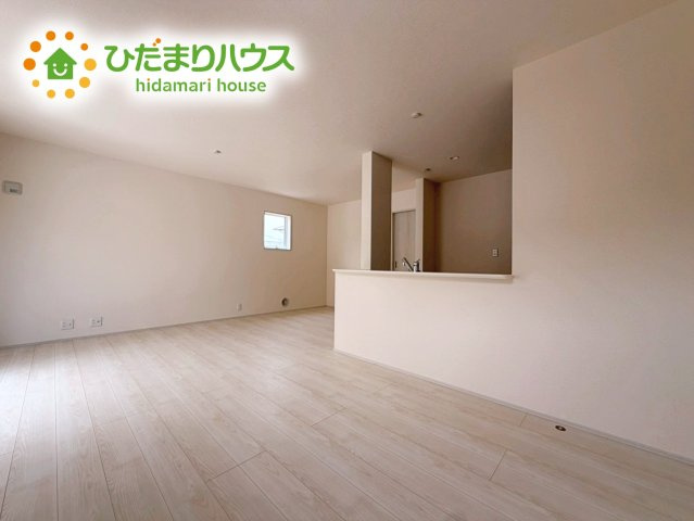 いわき市自由ケ丘4期　新築戸建　1号棟の居間・リビング|お子様が元気に遊べる広々としたリビングです。
