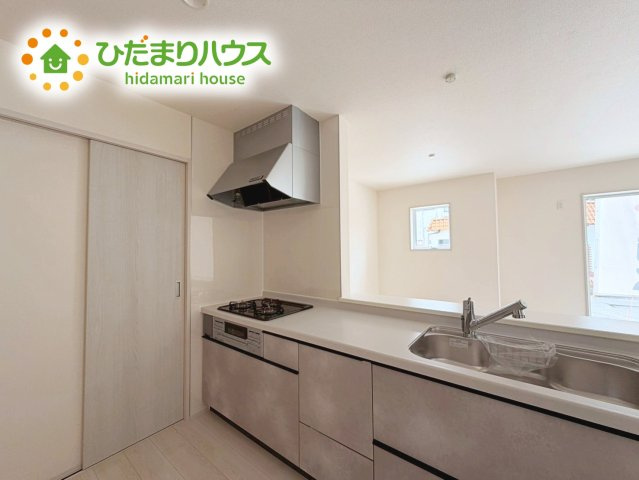 いわき市自由ケ丘4期　新築戸建　1号棟のキッチン|ご家族と会話しながら、お料理だって出来ちゃいます☆彡
