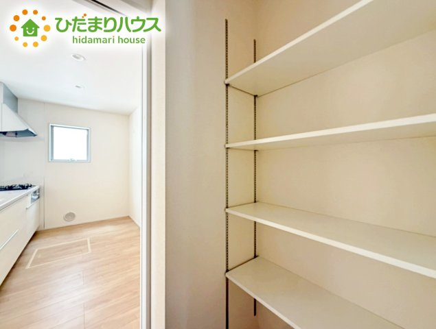 いわき市自由ケ丘4期　新築戸建　2号棟の収納|パントリー完備で散らかりがちなキッチン回りもラクラクお片付けできちゃいます！(*^-^*)