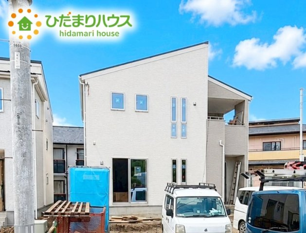 いわき市自由ケ丘4期　新築戸建　2号棟の外観|カースペース３台ＯＫ！来客用にもスペースを確保できて安心ですね(^^)/