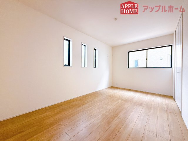 [新築住宅] 深谷市稲荷町北 第3 全3棟の洋室|居室は全室収納あり！たっぷりある収納活用でお部屋もキレイを保てます♪