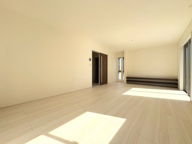 リーブルガーデン　羽島郡岐南町平島第1　全4区画分譲の居間・リビング|リビング別角度